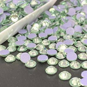 Shaka Crystal Chrysolite Color Flat Back Iron On Strass Transfer Wholesale Hotfix Glass Rhinestones For Dance Costumes